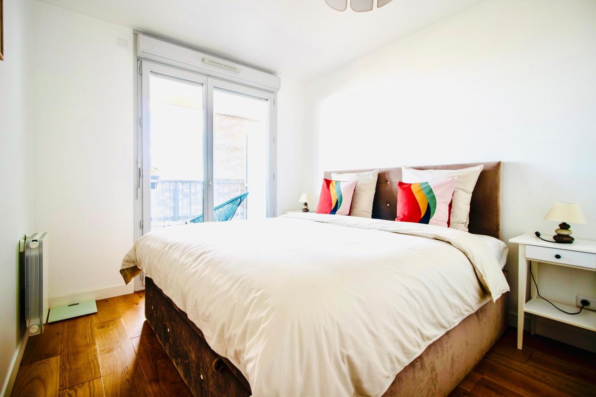 Luxury 2 Rooms Apartment With Balcony Puteaux Exterior photo